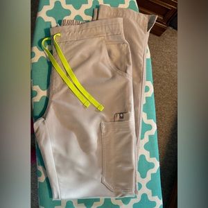 Figs xs slate  Yola skinny scrub pants